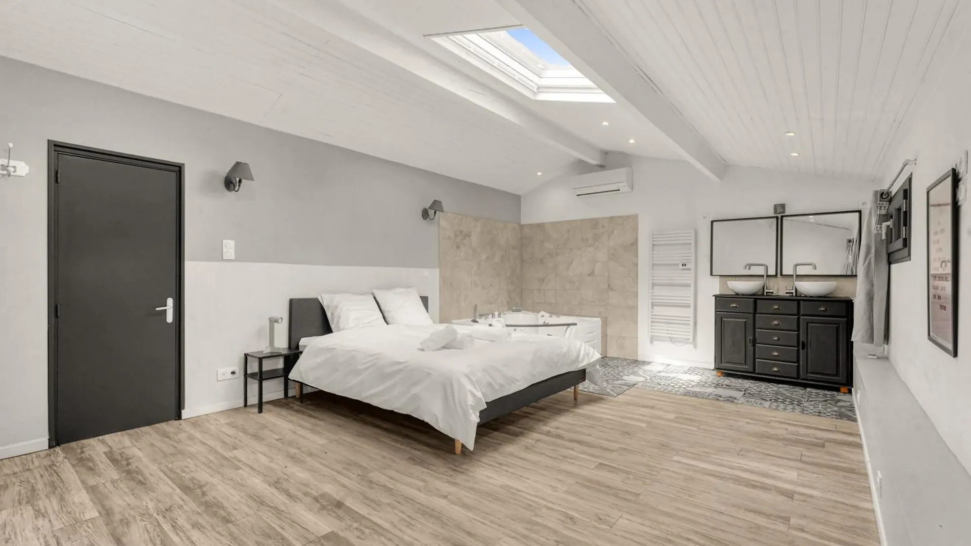 Villa Rose - Padel - Piscine - Cinema & Poker Room Saint-Jory